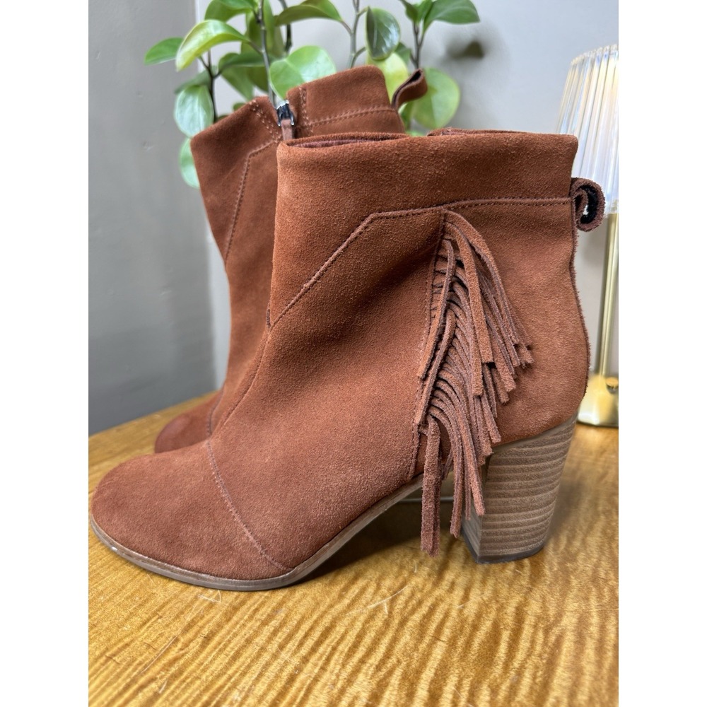 TOMS COGNAC SUEDE FRINGE LUNATA‎ BOOTIES ANKLE BOOTS SIZE US 8 MSRP $125 - Picture 3 of 6